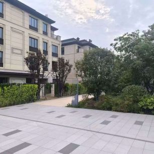 嘉兴 芝麻白与芝麻白搭配铺装，尺寸1200*600