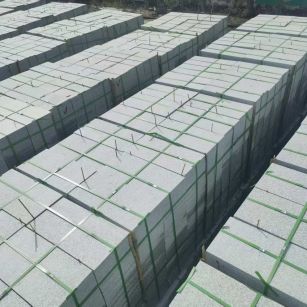 嘉兴 芝麻白1.8公分火烧300*600地铺，清仓大甩卖