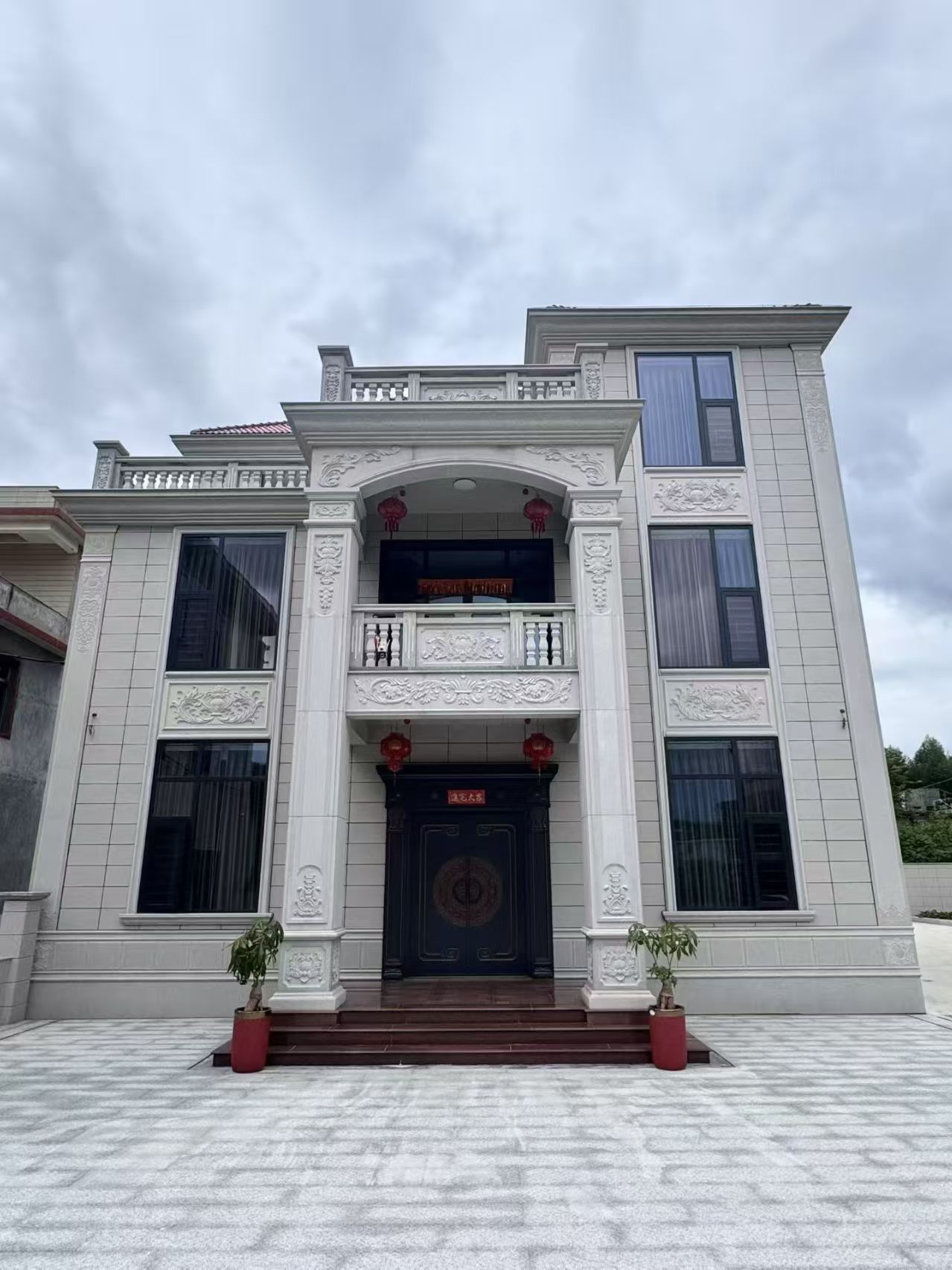 嘉兴 芝麻白石材别墅干挂案例展示