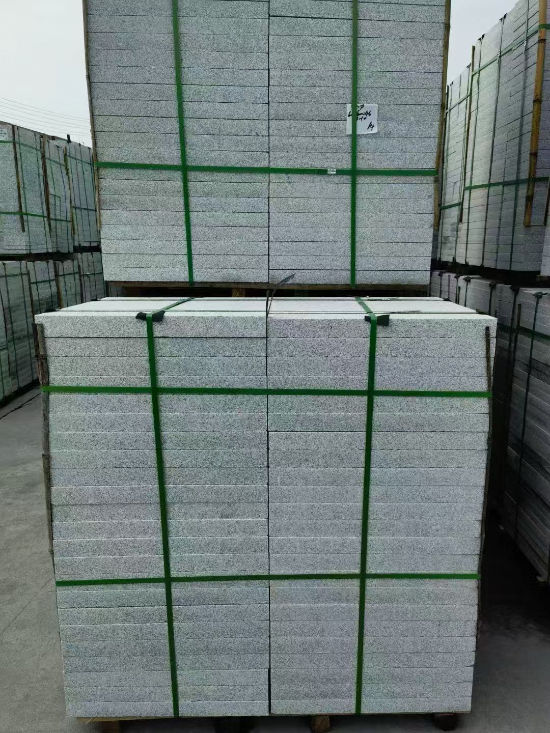 嘉兴 火烧面地铺石，街道广场园林市政工程板，1.8~5.0厚均有现货