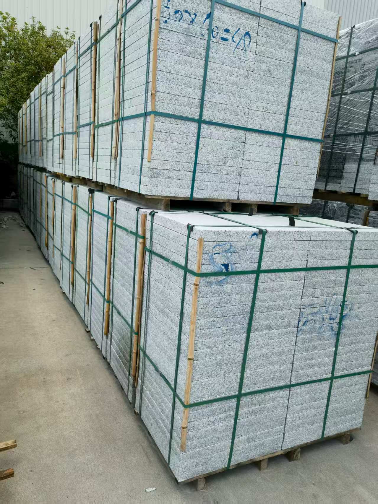 嘉兴 大花芙蓉白火烧成品，市政园林广场地铺石