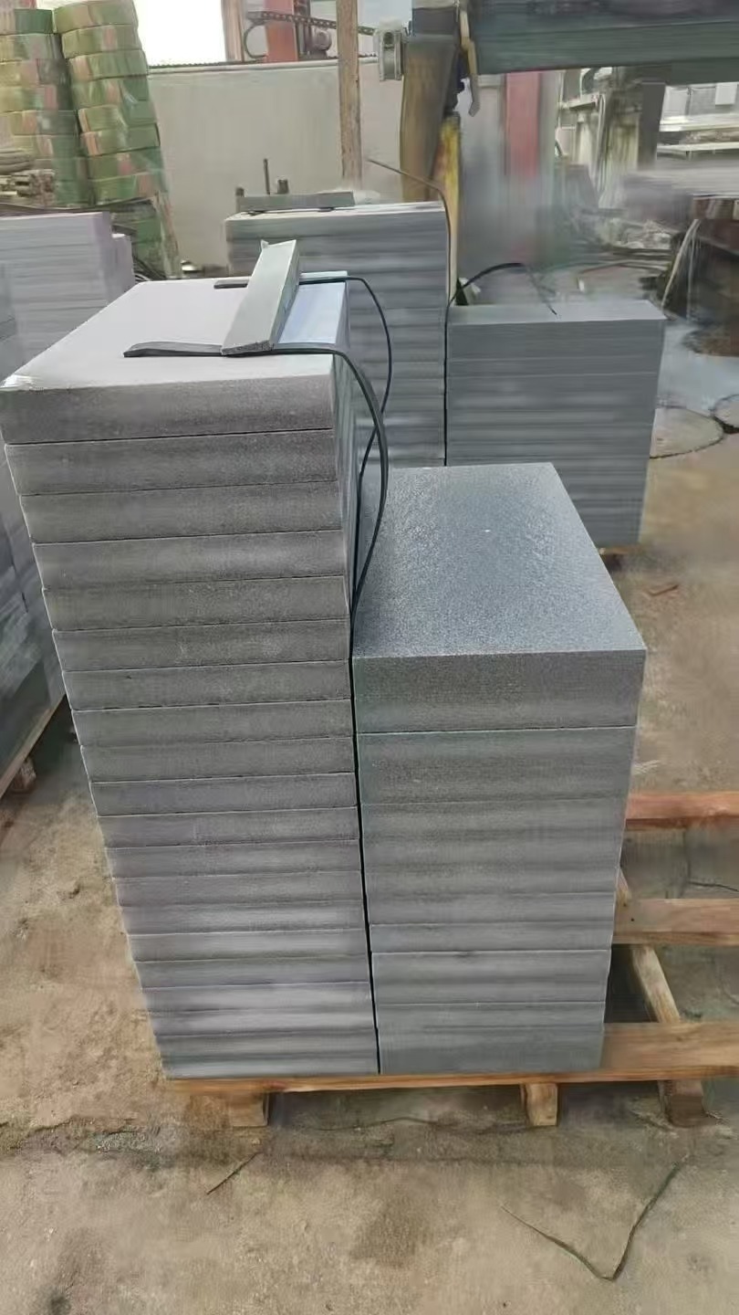 嘉兴 芝麻灰火烧面300*600*50地铺石材